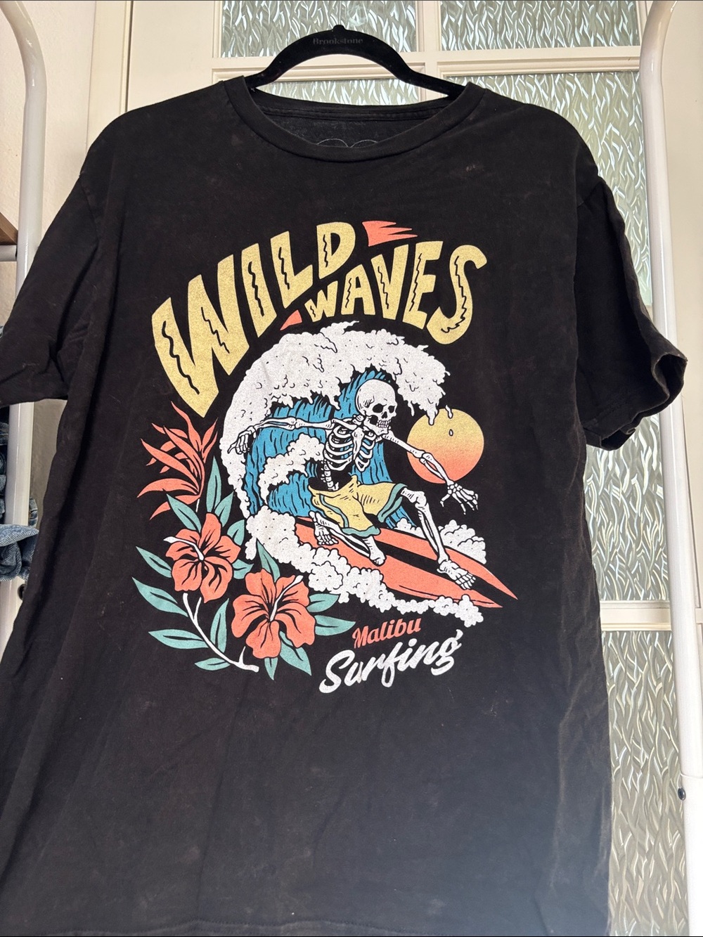 Wild Waves Malibu Surfing Graphic Tee - Black